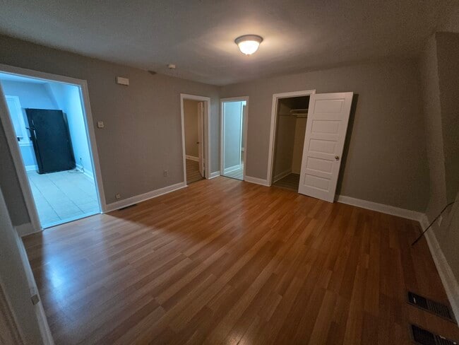 Photo - 3413 W 10th St