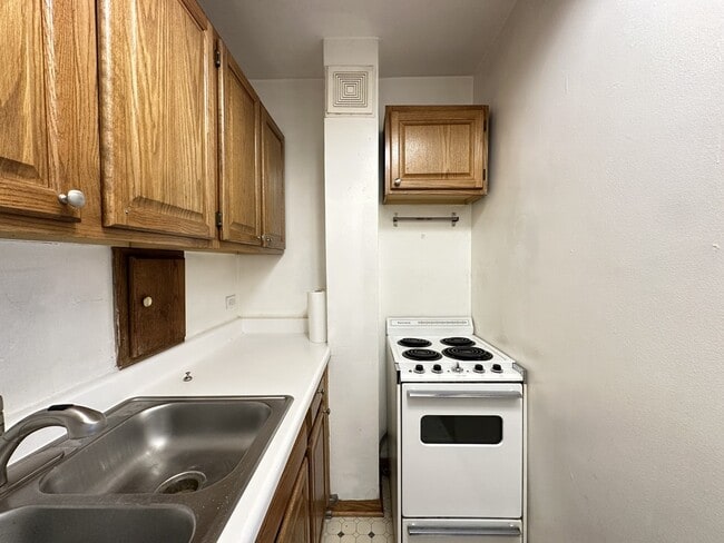 Photo - 4180 N Marine Dr Unidad 216