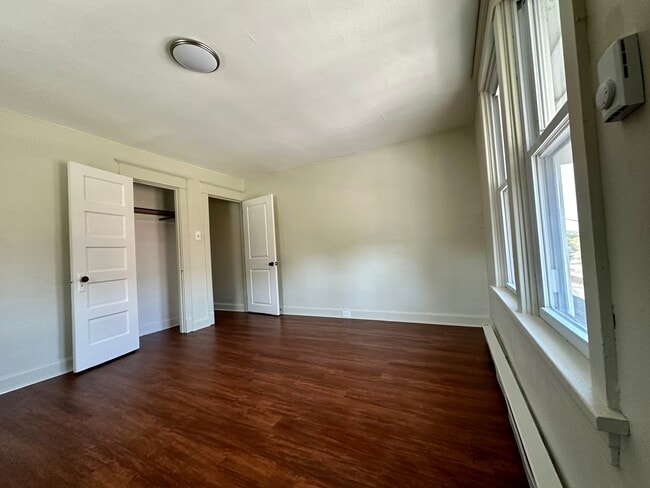 Building Photo - 415 9th St Unit 415-1 Rental
