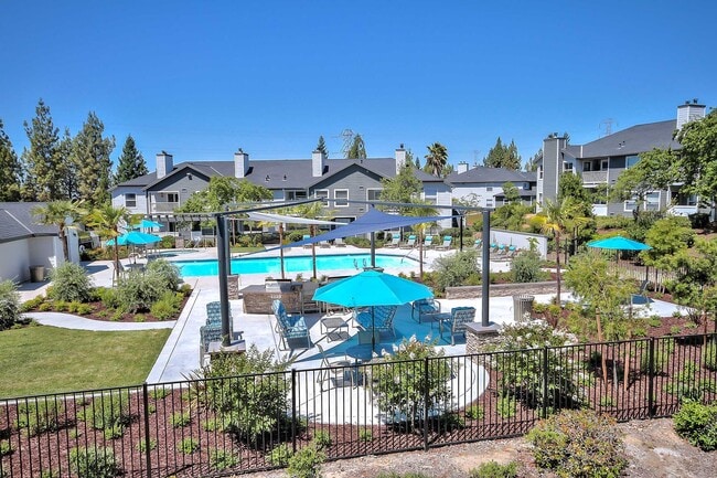 Rosemeade at Olympus Pointe