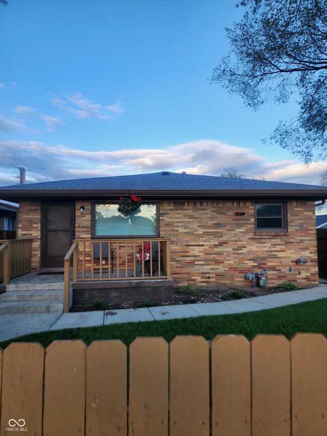 Photo - 2805 S Lockburn St Casa
