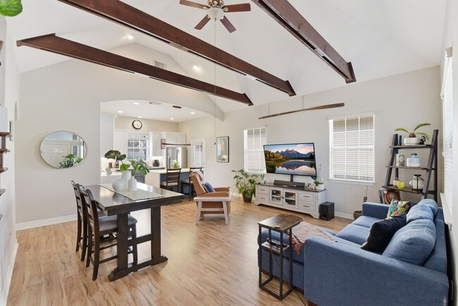 Building Photo - 43 Regency Pt