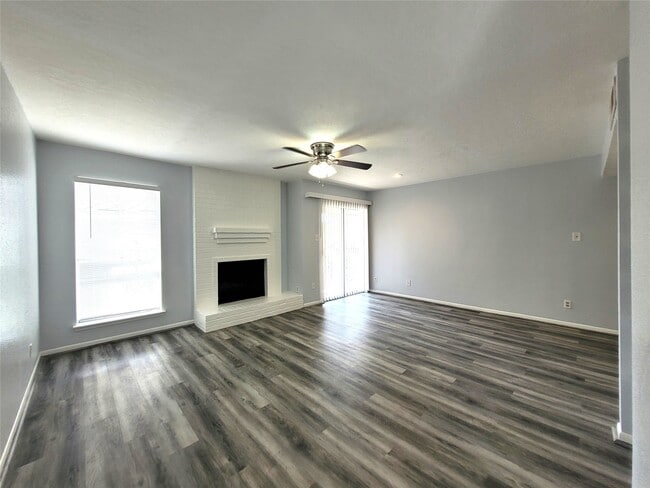Photo - 3919 Fairmont Pkwy Unit 180