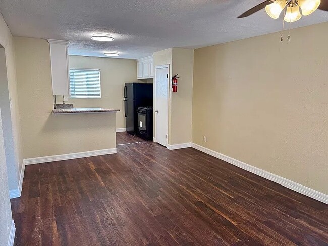 Photo - 3906 Rotman St Unit False