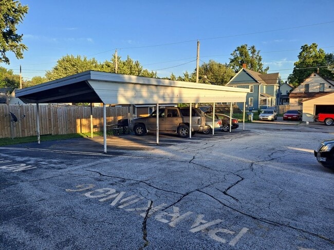 Photo - 1445 W 16th St Unit 2
