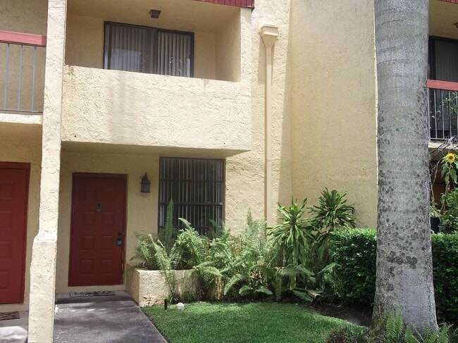 Photo - 767 SE 1st Way Townhome