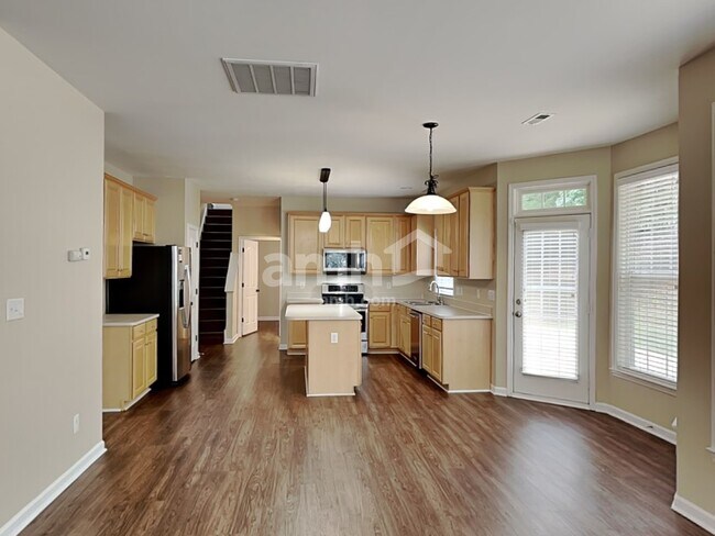 Photo - 7355 Sedgebrook Dr W