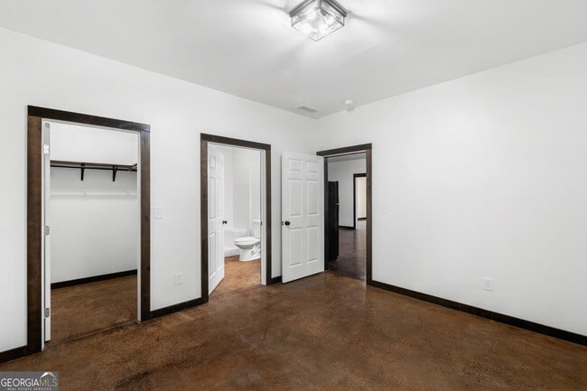 Photo - 620 Stiles Rd