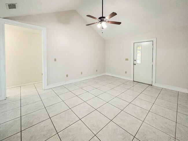 Photo - 2909 La Loma Drive