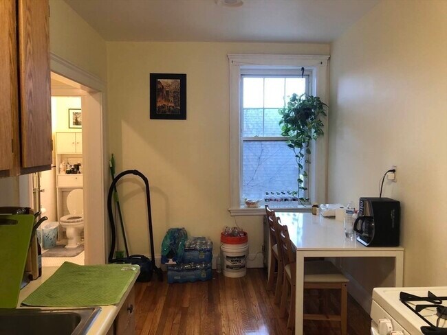 Photo - 97 Chester St Unit c2