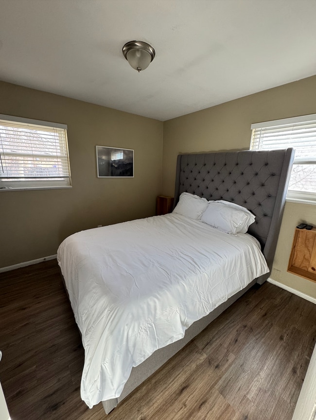 Photo - 7370 Utica St