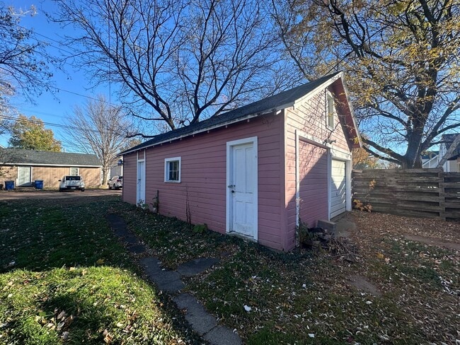 Photo - 315 N 2nd Ave Unit Lower