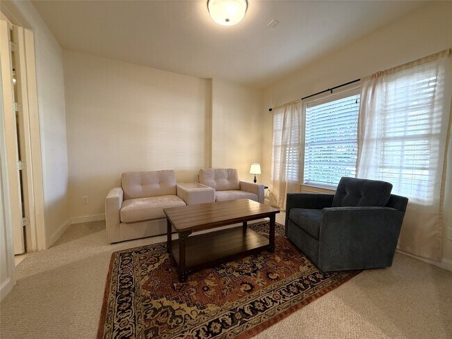 Photo - 705 Delano St