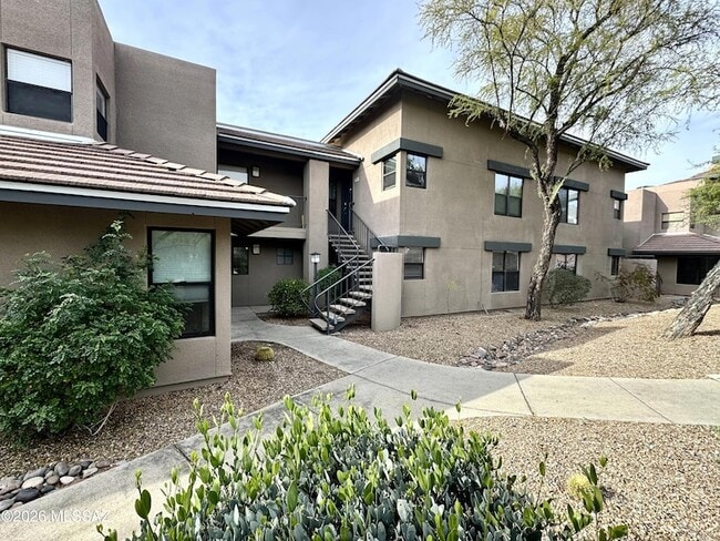 Building Photo - 5855 N Kolb Rd Unit 13104