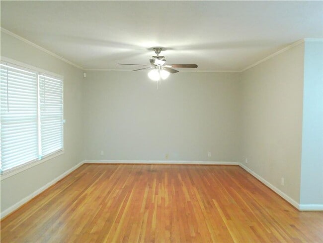 522 Pasadena Pl