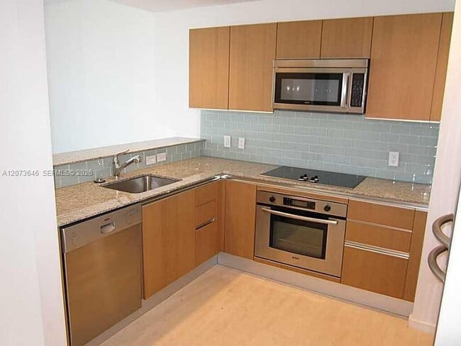 Photo - 1050 Brickell Ave Unidad 2612