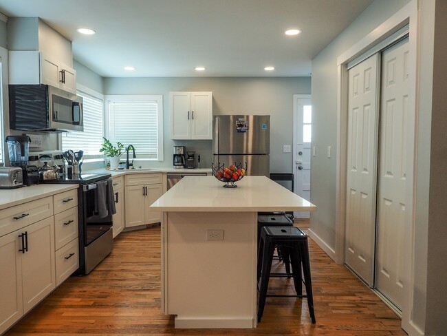 Photo - 2715 NE Weidler St