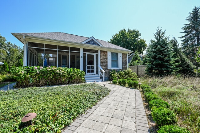 Building Photo - 315 Creek Dr Rental