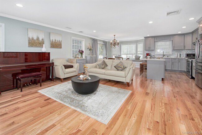 Photo - 130 Wappanocca Ave