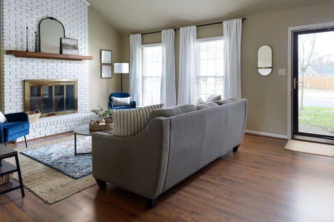Building Photo - 10623 Copperfield Dr Rental
