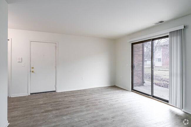 Platinum - 2BR, 1BA - 900SF - Living Room
