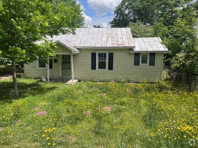 Building Photo - 1419 McAdoo St Rental