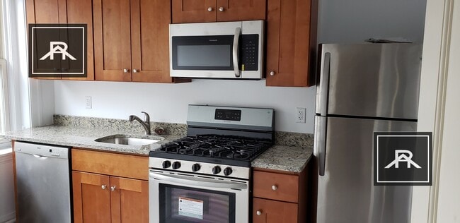 Building Photo - 241 Freeman St