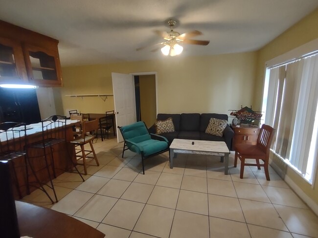 Photo - 101 Flagg St Unidad 107