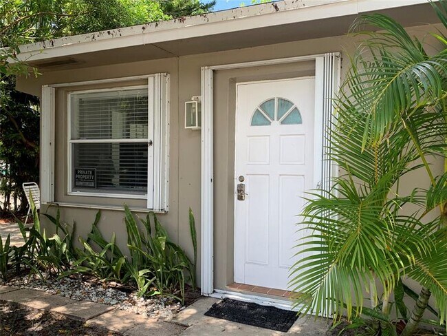 Photo - 801 SW 10th St Unit 1