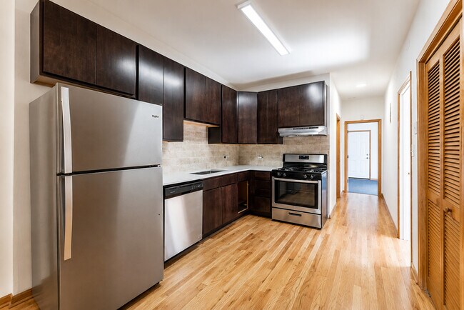 Photo - 1343 N Leavitt St