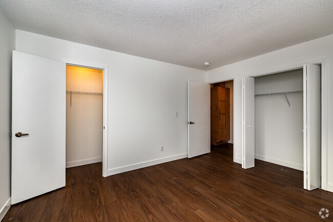 2BR, 1BA - 800SF - Bedroom 2