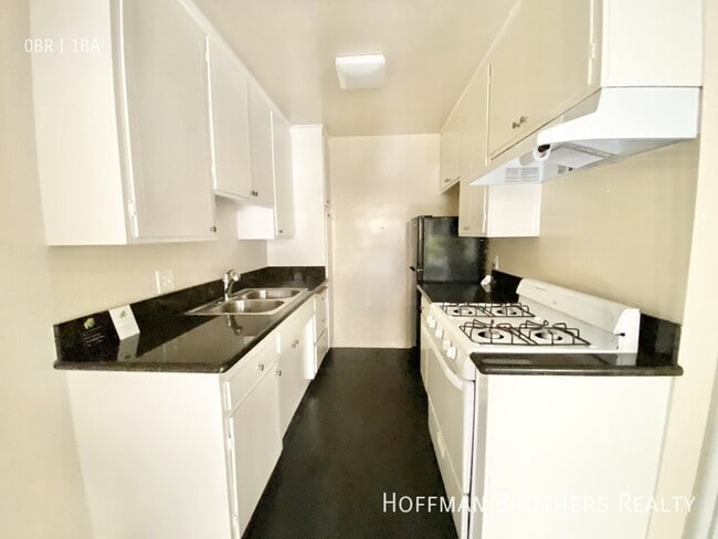 Building Photo - 1825 Butler Ave