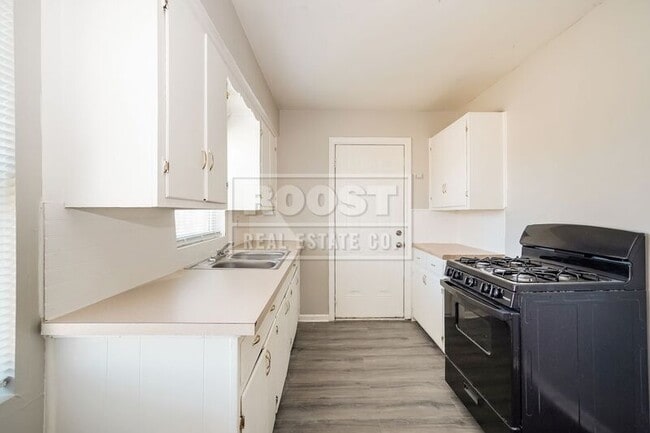 Photo - 108 Columbian Ave