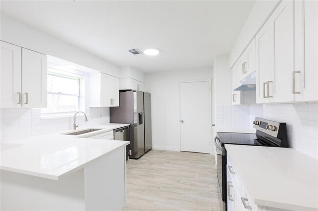 Building Photo - 2510 Straight Creek Dr