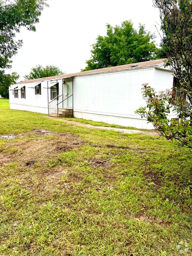 Building Photo - 200 Murls Lake Rd Rental