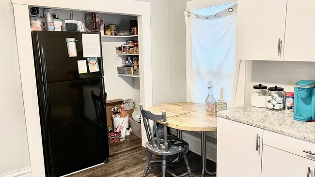 Photo - 710 W Seerley Blvd Unit #3 (Second Floor)