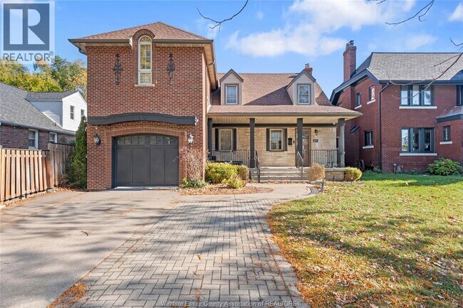 Photo - 282 ROSSINI UPPER