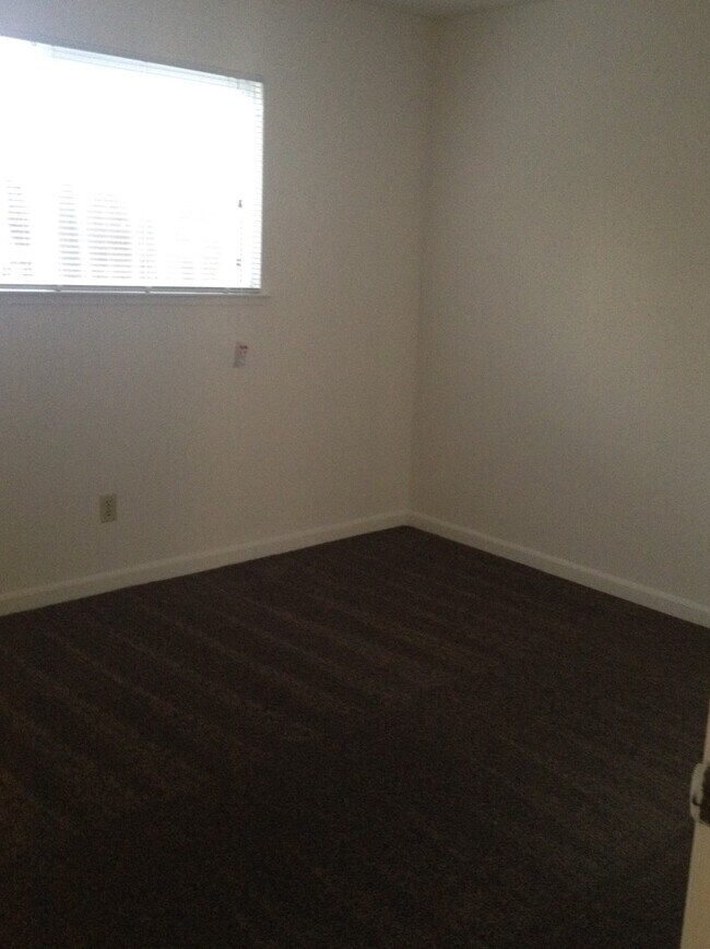 Photo - 1014 Clinton Rd