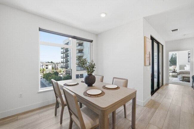 Photo - 3578 Rambla Pl Unit 303