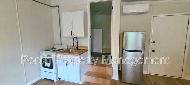 Photo - 7210 N Palafox St