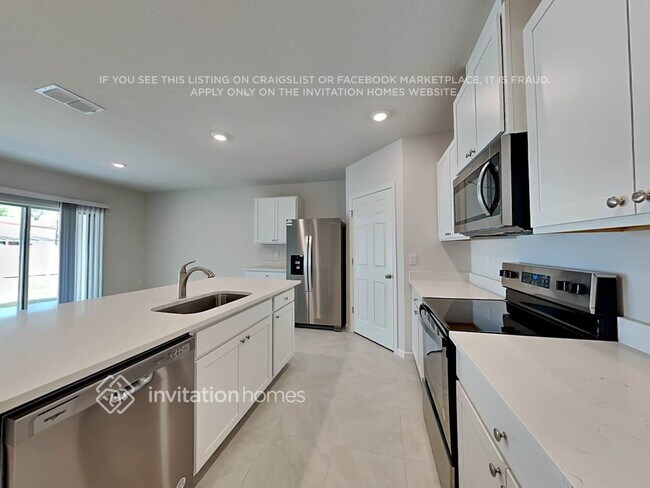 Photo - 1375 Valencia St SE