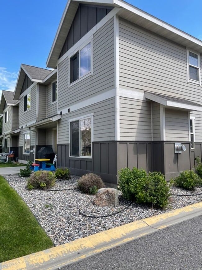 Photo - 2951 Warbler Way Unit 1