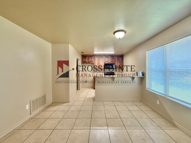 Photo - 819 W 25th St Unit # 100