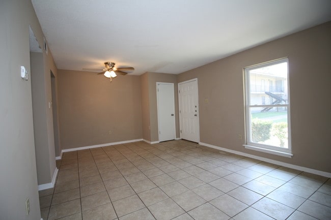Longleaf Pointe Apartments