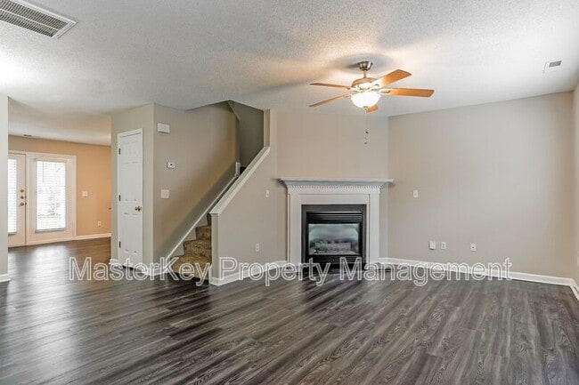 Photo - 5637 Fieldcross Ct