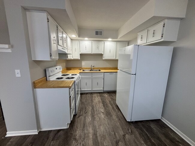2501 E 50th St Unit 3