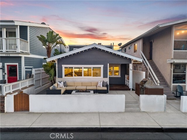 Photo - 121 E Balboa Blvd