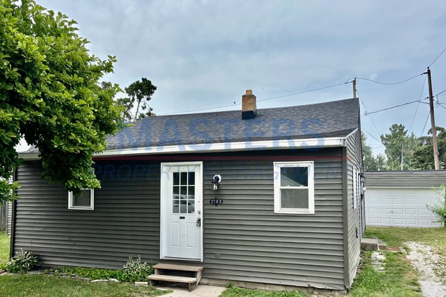 Building Photo - 2163 Hoops Dr