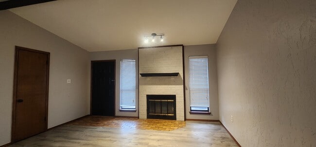 Photo - 907 NE Tortoise Dr