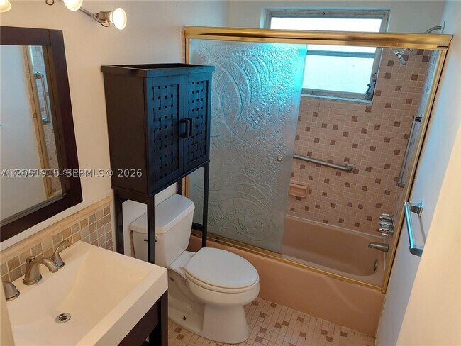 Building Photo - 180-112 15c Unit 15c